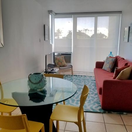 Beachfront Coral Beach Condo Сан Хуан Екстериор снимка